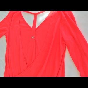 Alo women’s yoga top NWOT